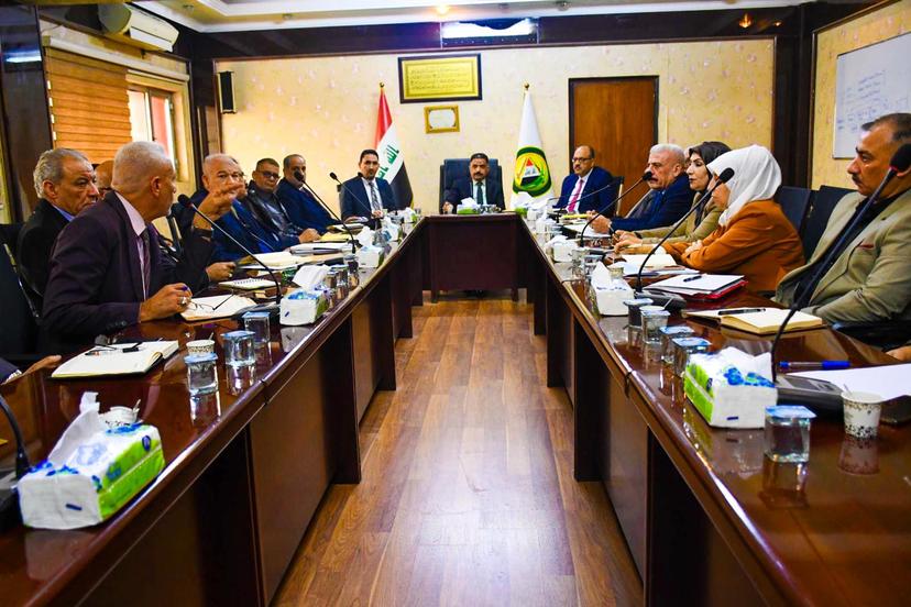 رئيس هيأة التصنيع الحربي يتفقد الشركة العامة للصناعات الحربية ويوجه بمراجعة عقود الشراكات