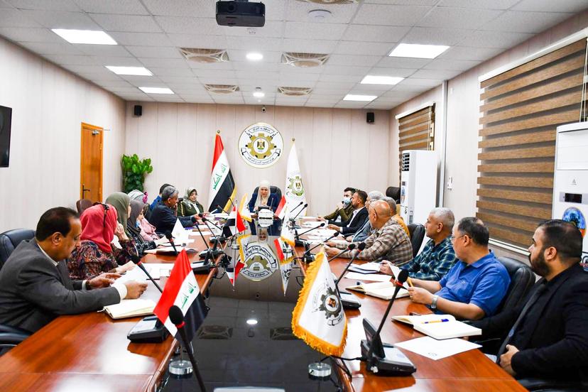 فريق "آيزو الطاقة" يعقد اجتماعاً لمناقشة الخطة الوطنية لتقليل الانبعاثات
